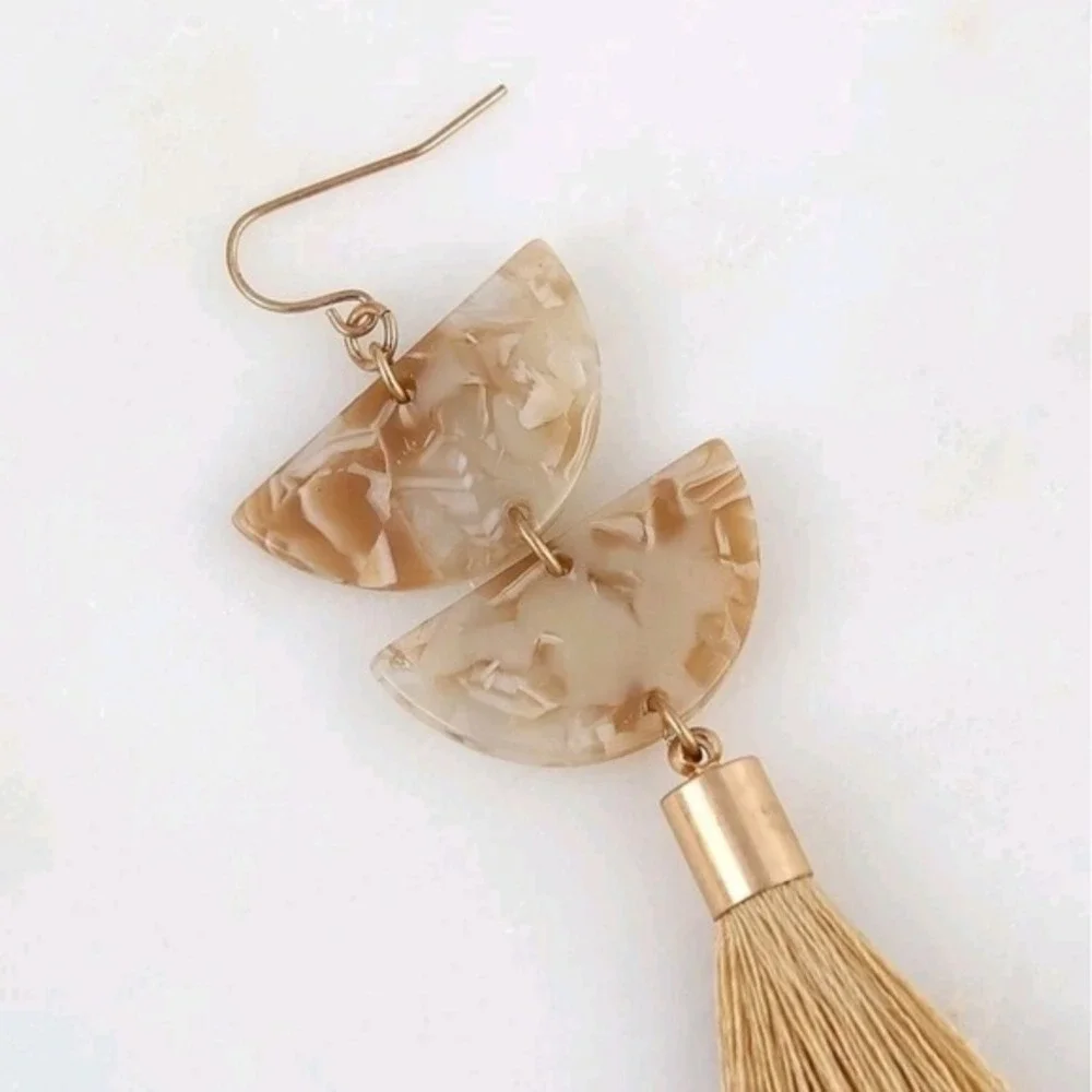 Boho Tassel Dangle Earrings Neutral Beige Acrylic Resin Statement Festival 💖